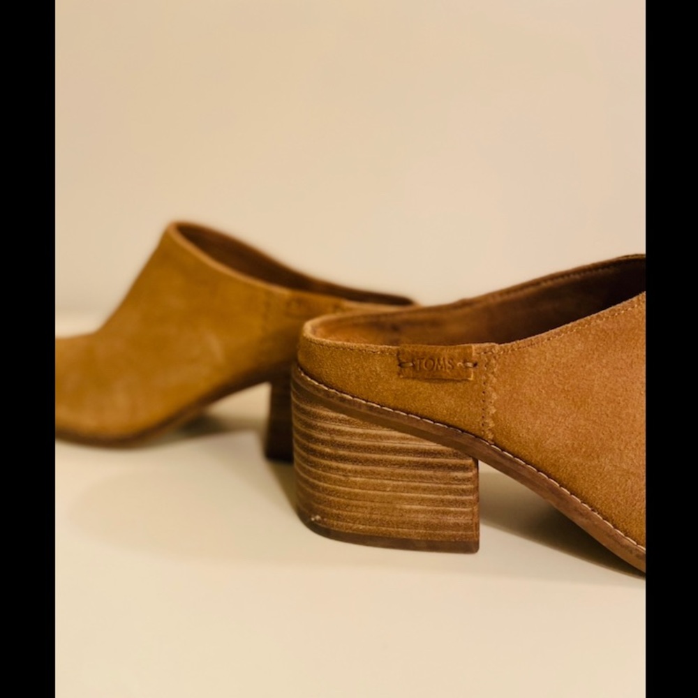 Women TOMS